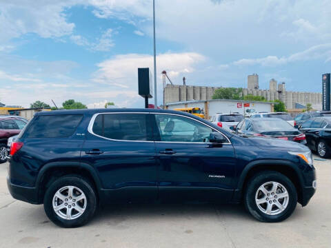 2017 GMC Acadia SLE-1