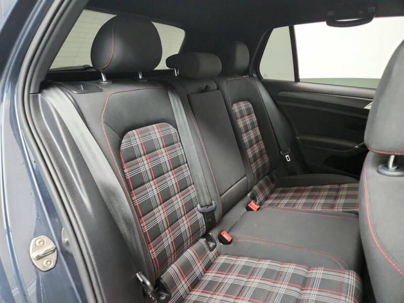 2019 Volkswagen Golf GTI SE