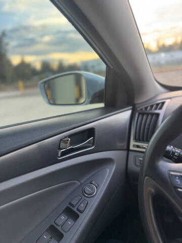 2011 Hyundai Sonata Hybrid