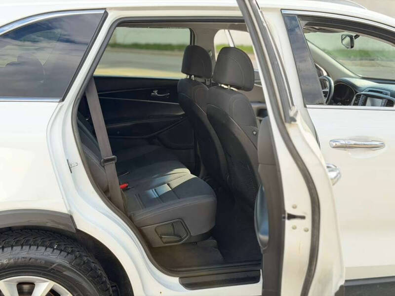2017 Kia Sorento LX