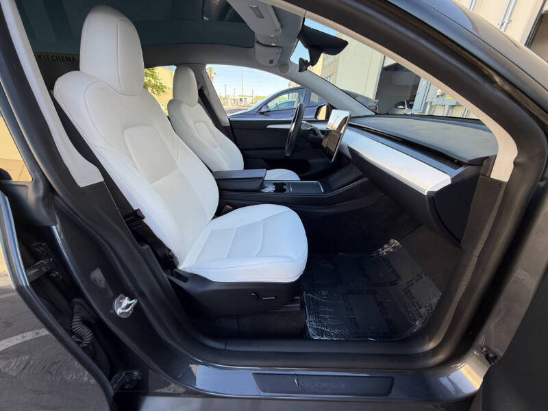 2023 Tesla Model Y Performance