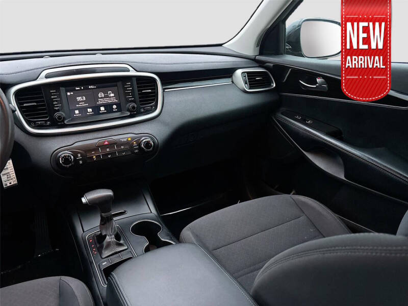 2020 Kia Sorento LX V6