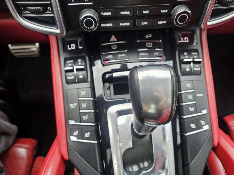 2017 Porsche Cayenne S