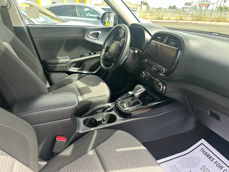 2023 Kia Soul EX
