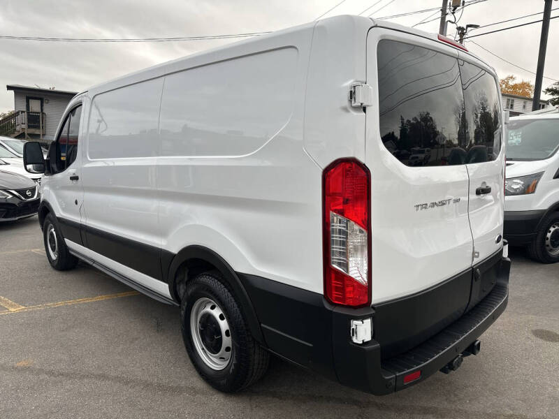 2022 Ford Transit 150