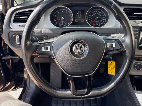 2015 Volkswagen Golf TSI S