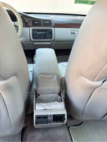 1998 Cadillac DeVille D'elegance