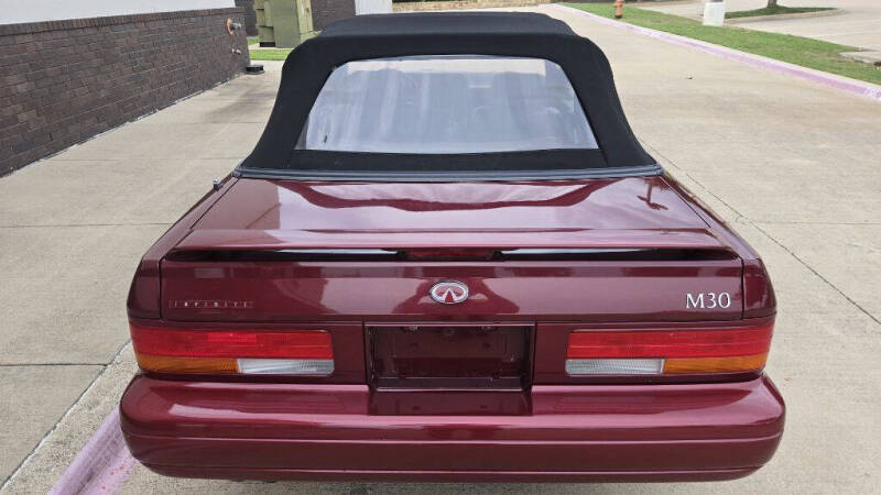 1992 Infiniti M30