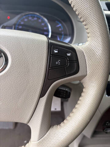 2014 Toyota Sienna XLE 7-Passenger Auto Access Seat