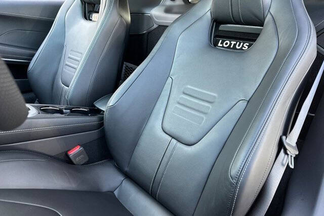 2025 Lotus Emira V6 Base