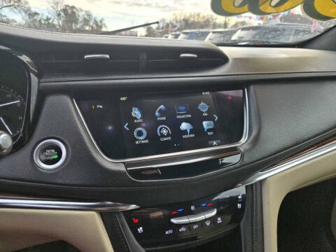 2017 Cadillac XT5 Premium Luxury