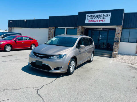 2017 Chrysler Pacifica for sale at United Auto Sales and Service in Louisville KY