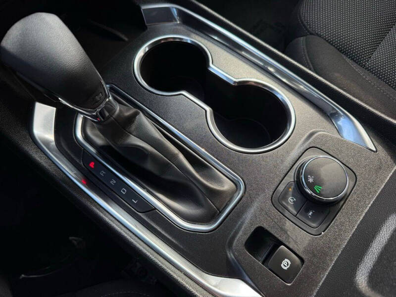 2023 Chevrolet Traverse LT