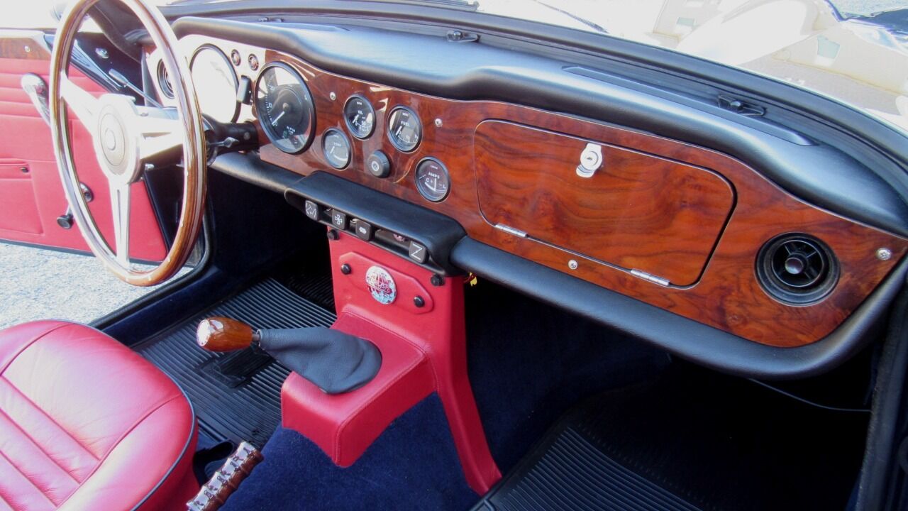 1968 Triumph TR250 29