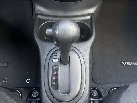 2015 Nissan Versa 1.6 S Plus