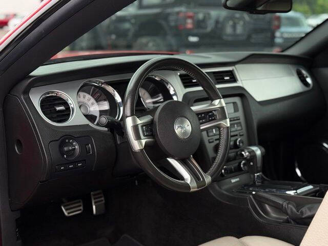 2012 Ford Mustang V6 Premium