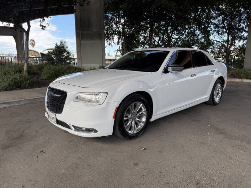 2017 Chrysler 300 C
