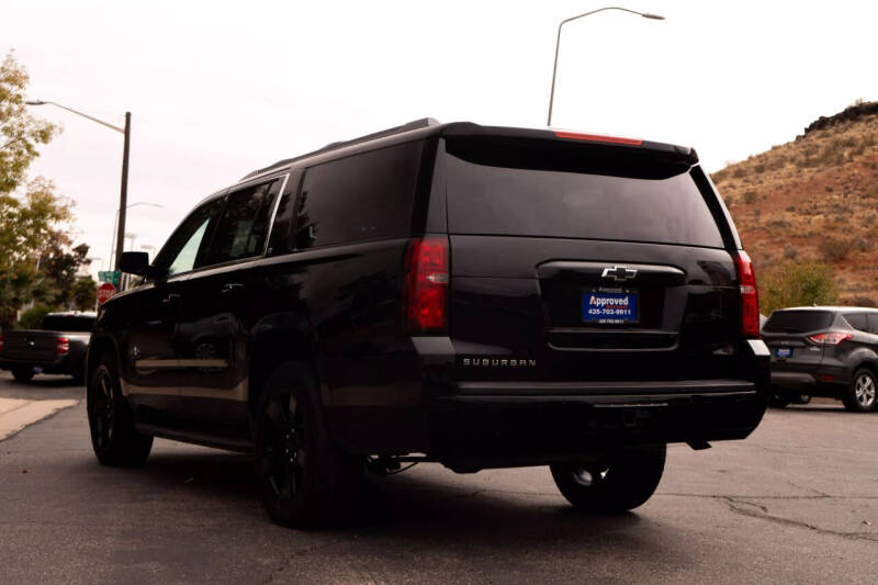 2017 Chevrolet Suburban LT