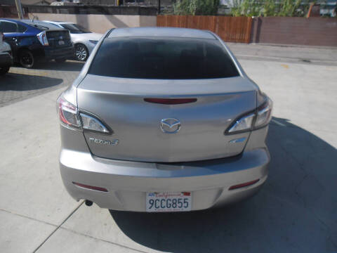 2013 Mazda MAZDA3 i Sport