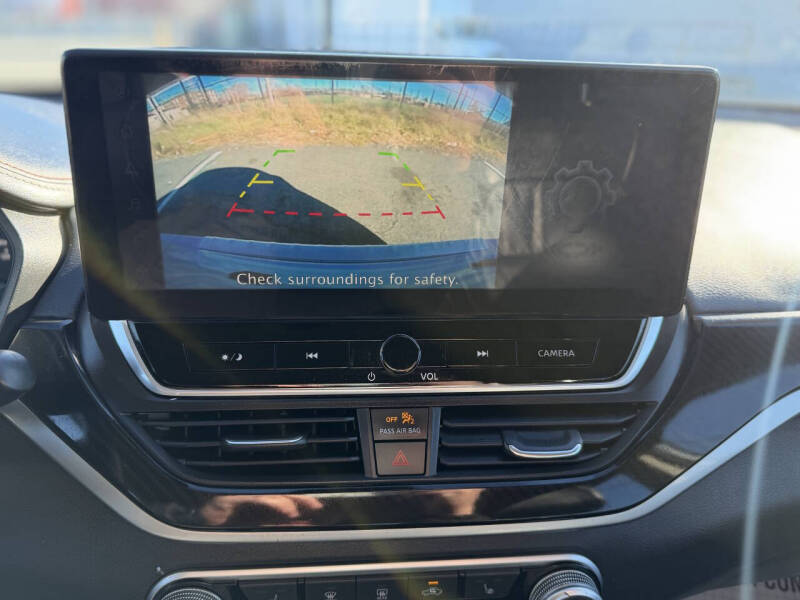 2023 Nissan Altima 2.5 SR