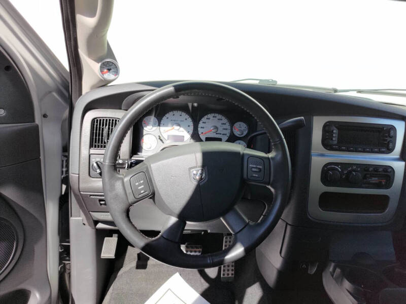 2005 Dodge Ram 1500 SRT-10