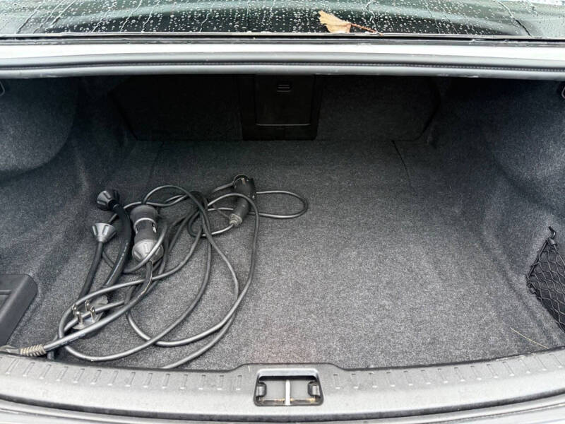 2022 Volvo S60 Recharge T8 R-Design Expression