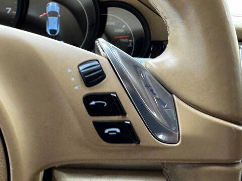 2015 Porsche Panamera 4