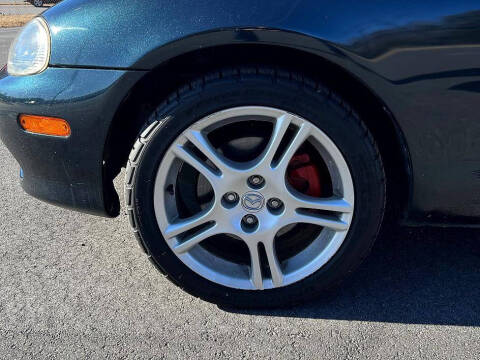 2005 Mazda MX-5 Miata