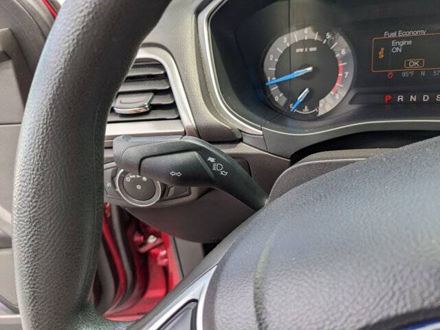 2015 Ford Fusion 25