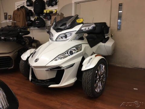 2017 Can-Am RT