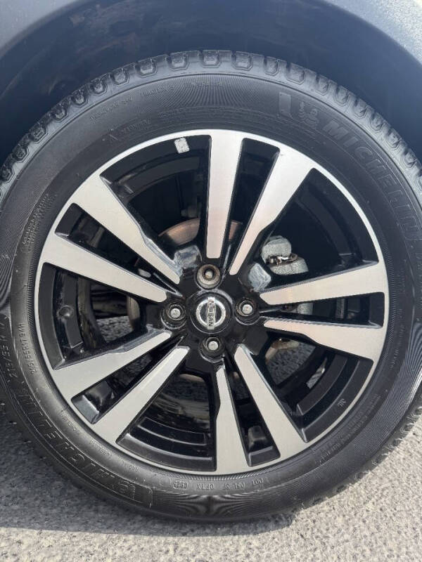 2019 Nissan Kicks SV