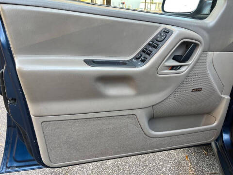 2001 Jeep Grand Cherokee Laredo