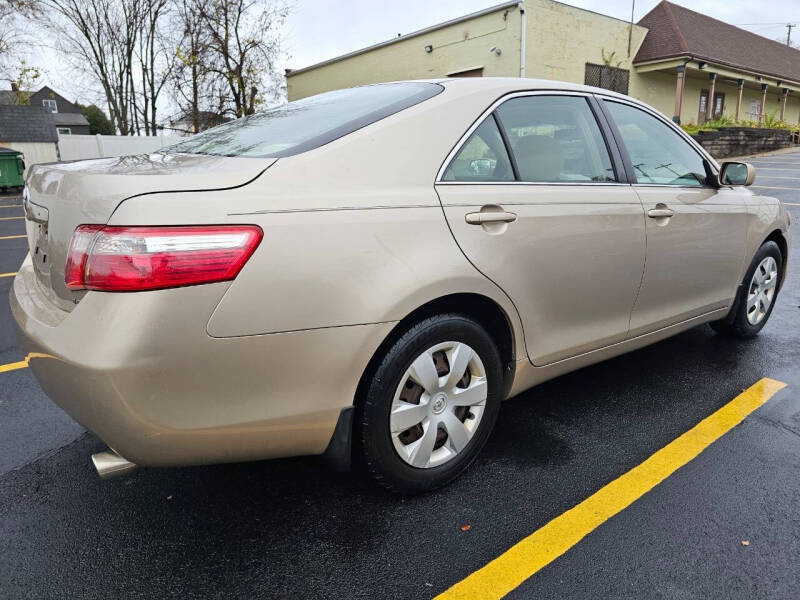 2008 Toyota Camry LE photo 11