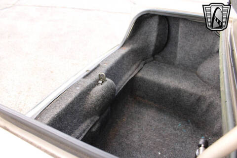 1989 Chrysler New Yorker Salon