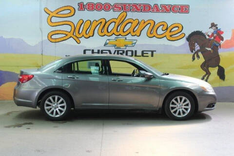 2013 Chrysler 200 for sale at Sundance Chevrolet in Grand Ledge MI
