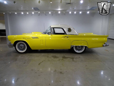1957 Ford Thunderbird
