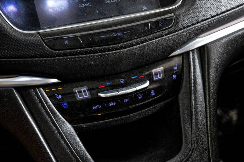 2019 Cadillac XT5 Premium Luxury