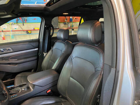 2016 Ford Explorer Sport