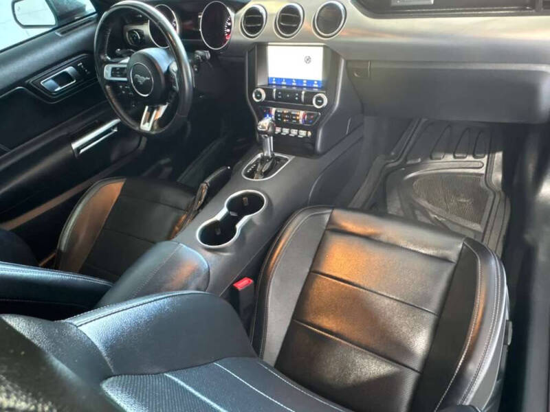 2022 Ford Mustang