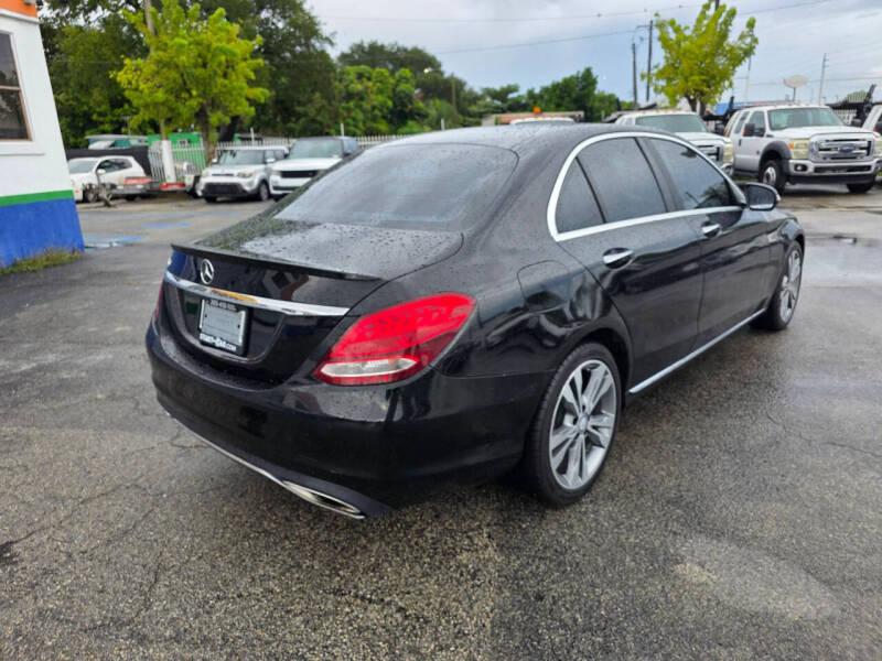 2017 Mercedes-Benz C-Class