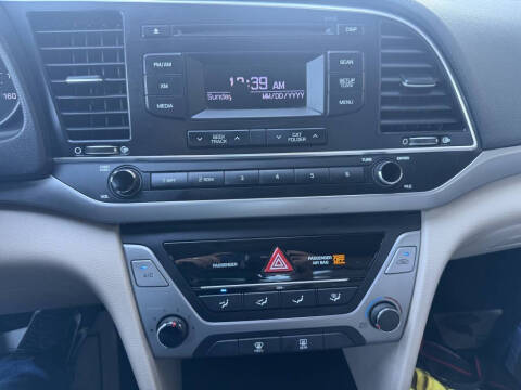 2017 Hyundai Elantra