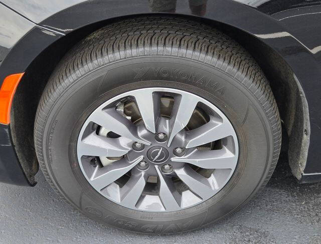2024 Chrysler Pacifica Plug-In Hybrid Select