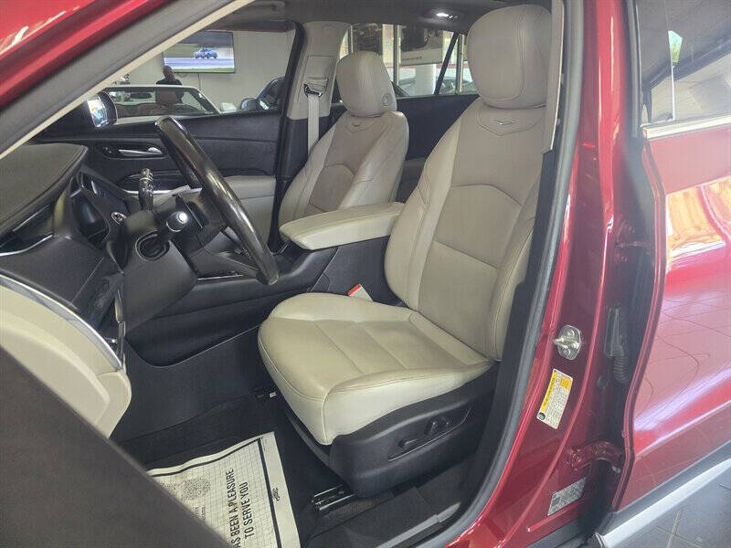 2019 Cadillac XT4 Premium Luxury