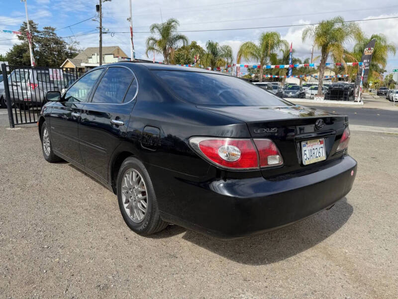 2004 Lexus ES 330