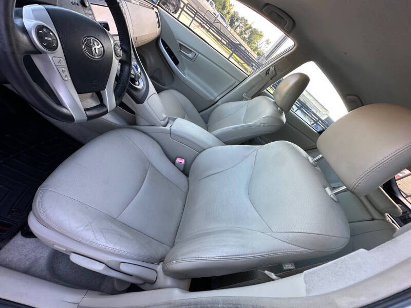 2010 Toyota Prius II