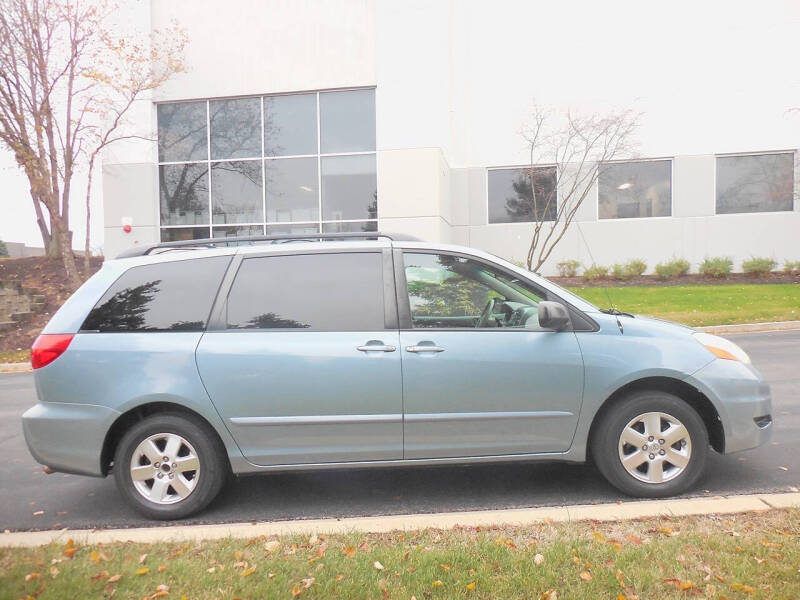 2008 Toyota Sienna LE 7-Passenger