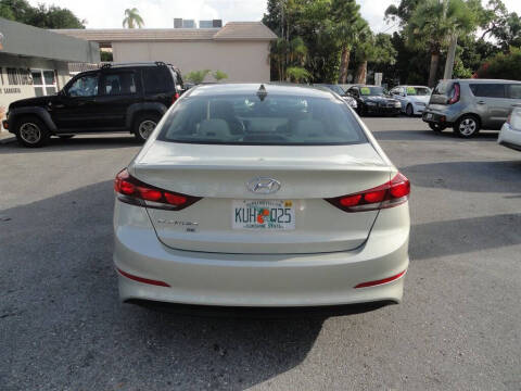 2017 Hyundai Elantra