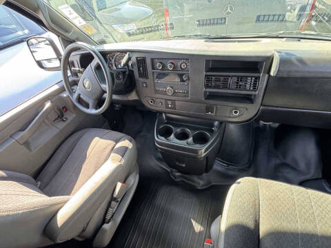 2018 Chevrolet Express 2500