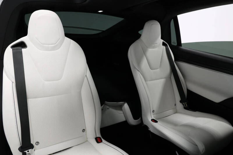 2022 Tesla Model X Plaid