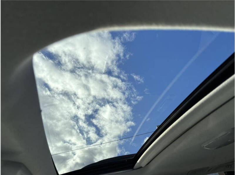 2015 Toyota Sequoia SR5